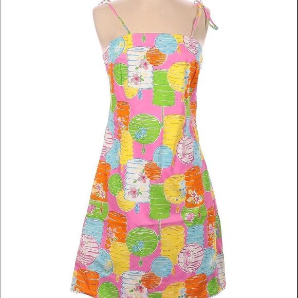 ⭐ Lilly Pulitzer Vintage Party Lights Dress Size 2 - Picture 2 of 2